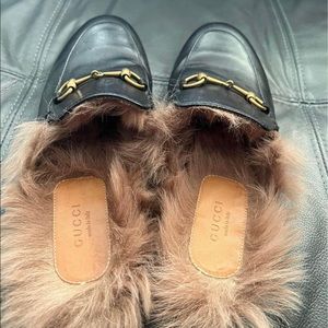 Very comfortable, gucci princetown slippers perfect for fall and winter